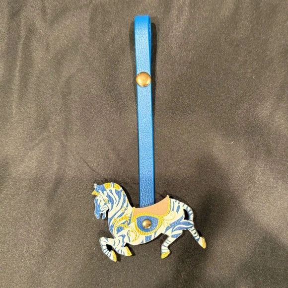 Louis Vuitton VIP Holiday Carousel Colormania Zebra Bag Charm Limited Edition - Picture 3 of 14